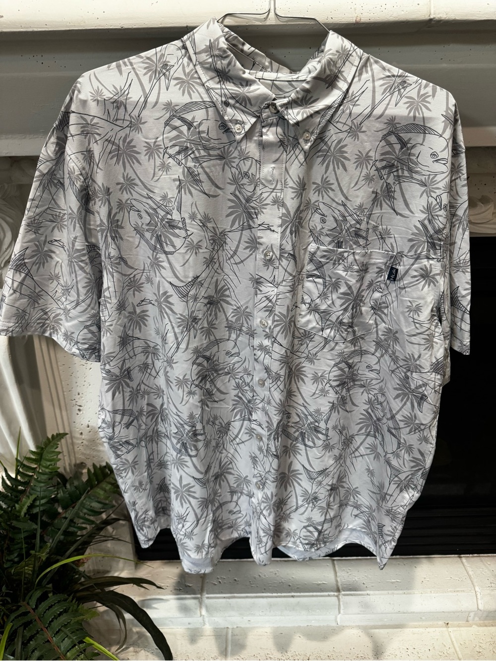 Huk Gray Tropical Short-Sleeve Button-Down Shirt